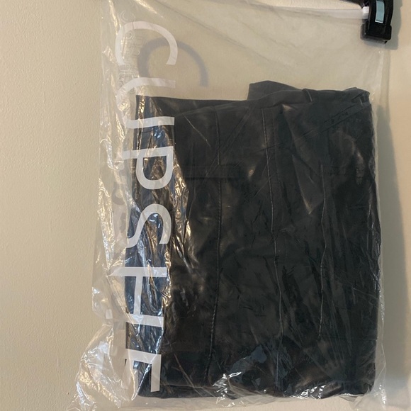 Cupshe Black Faux Leather Mini Skirt - Picture 5 of 5